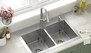 American Standard Pull Down Faucet and Stainless Steel Double Bowl Kitchen Sink Kit